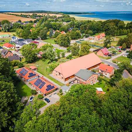 Küstenhostel Klausdorf Exterior foto